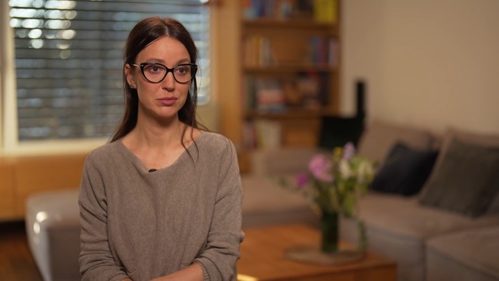 Bez servítky, Nicol